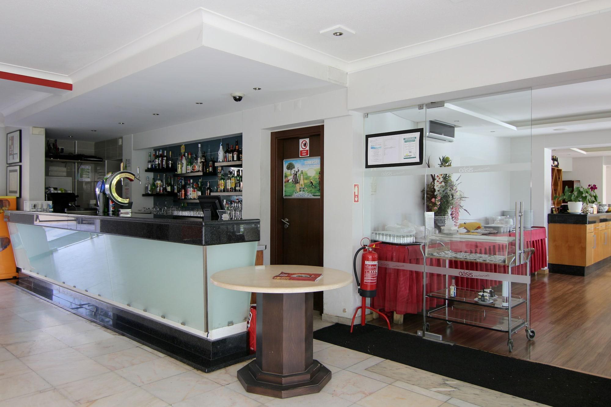 Bar/Salón Parque Mourabel- Pe Do Lago- Oasis Village