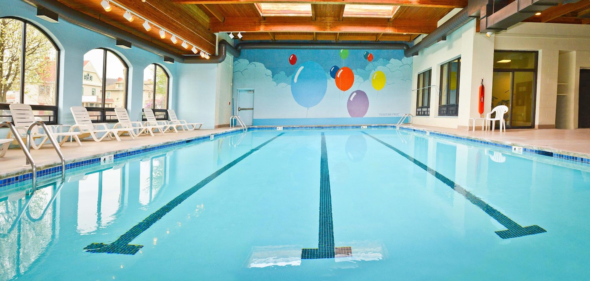 Vista Piscina Penn Wells Lodge