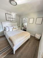 Alquiler Vacacional - 3-bedroom/7 bed/1bath house near DTLA/Universal Studios/Disneyland /Hollywood.