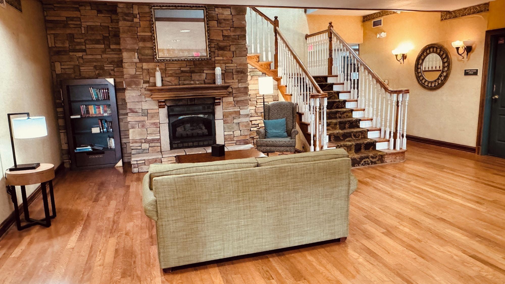 Vista Lobby Wingate by Wyndham Mansfield OH