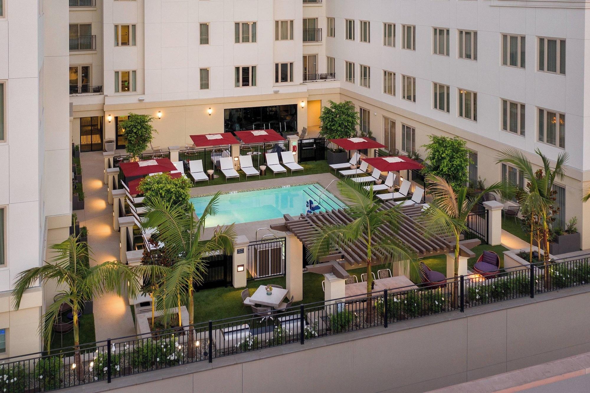 Vista Exterior Residence Inn by Marriott Los Angeles Glendale