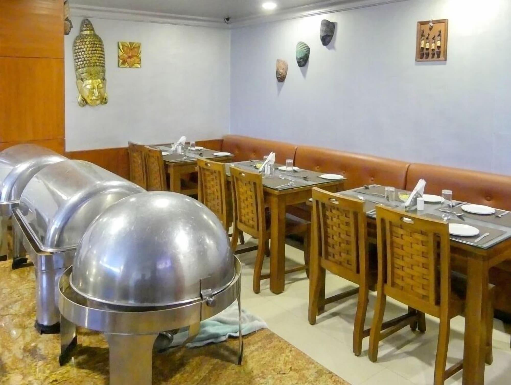 Restaurant Meenakshi's Sunshine Hotel