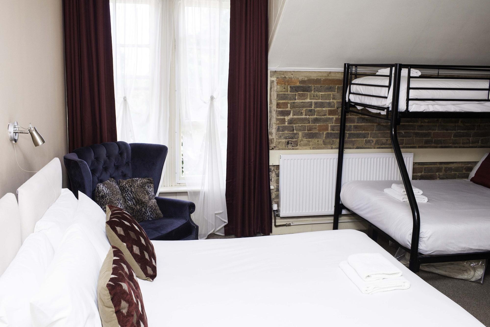 Varios The Castle Inn Hotel