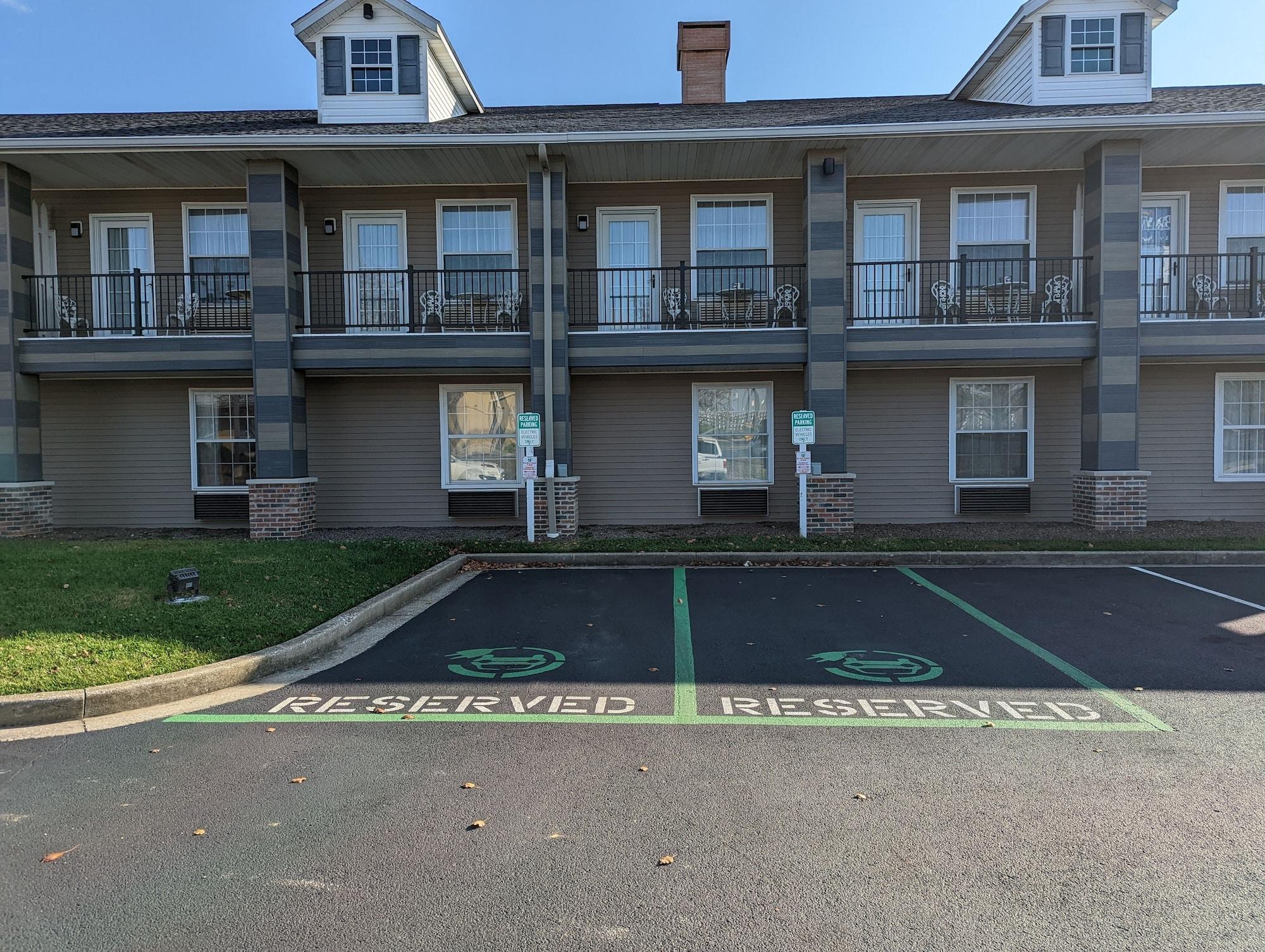 Vista Exterior Baymont by Wyndham Washington