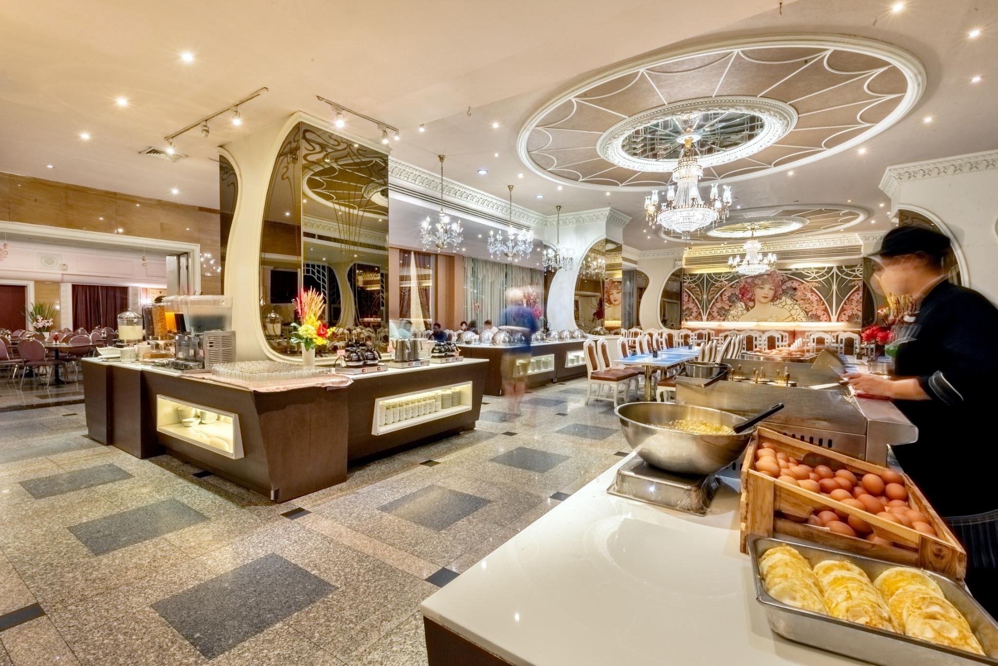 Restaurant Royal Benja Hotel - Big Room Family-Friendly