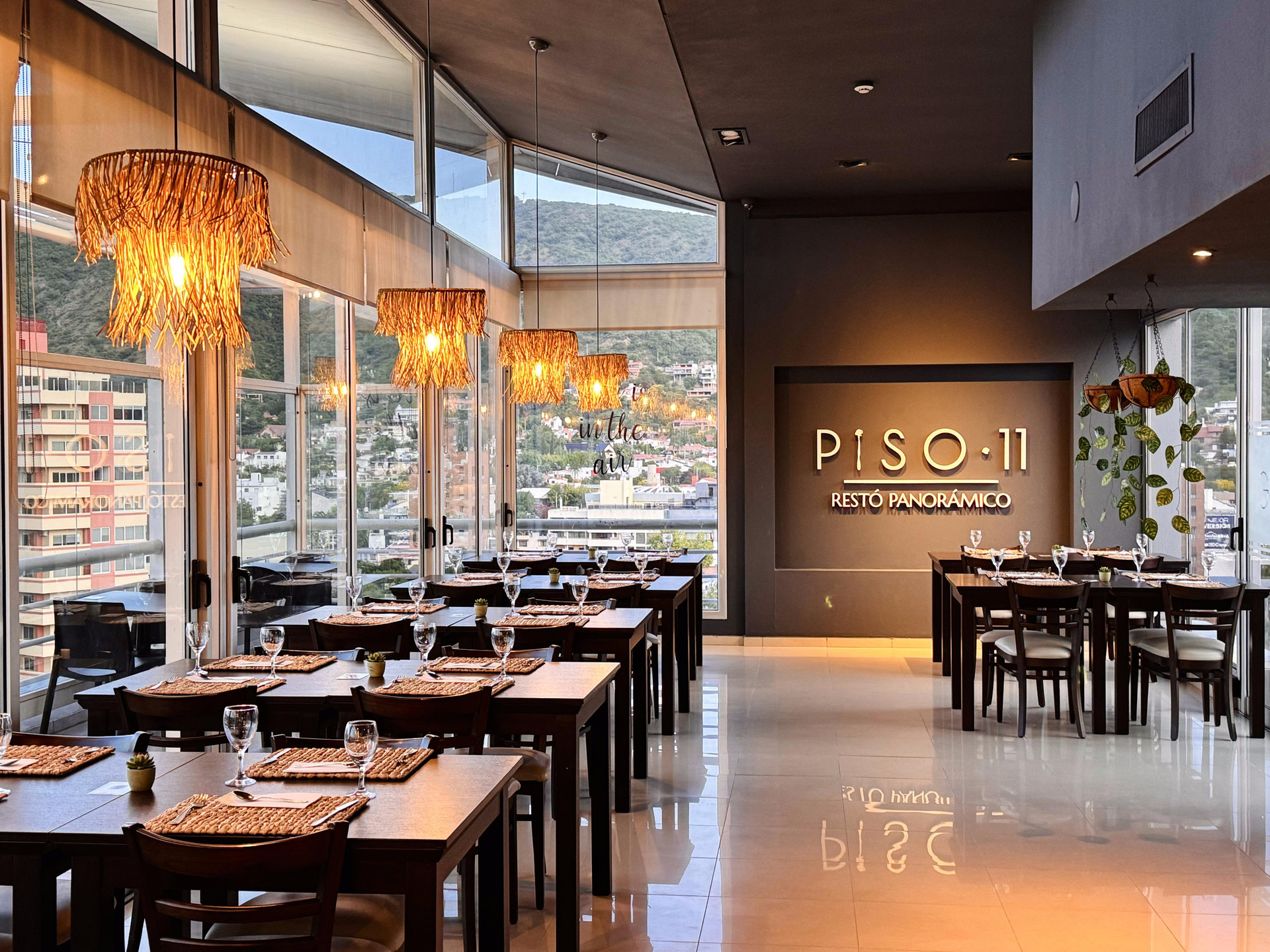 Restaurant Amerian Carlos Paz Apart & Suites