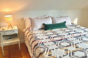 Alquiler Vacacional - Large Loft Studio in Village