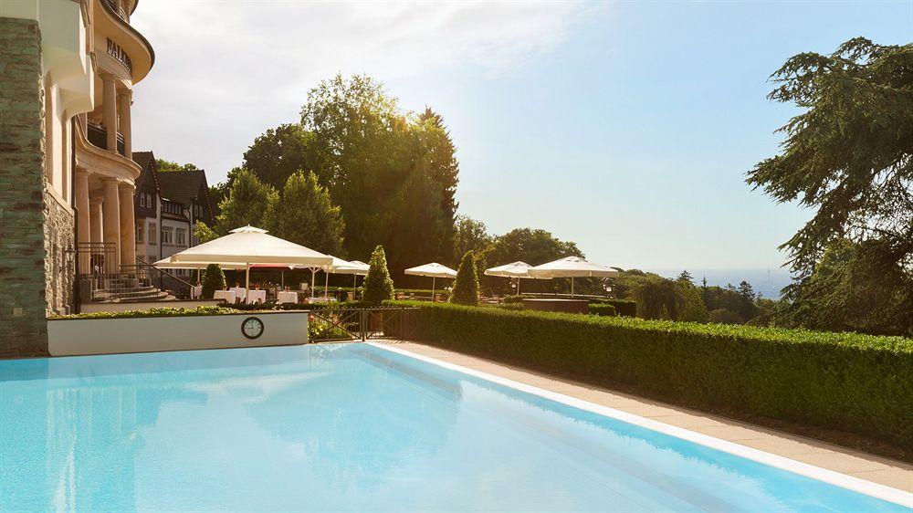 Vista Piscina Falkenstein Grand, an Autograph Collection Hotel