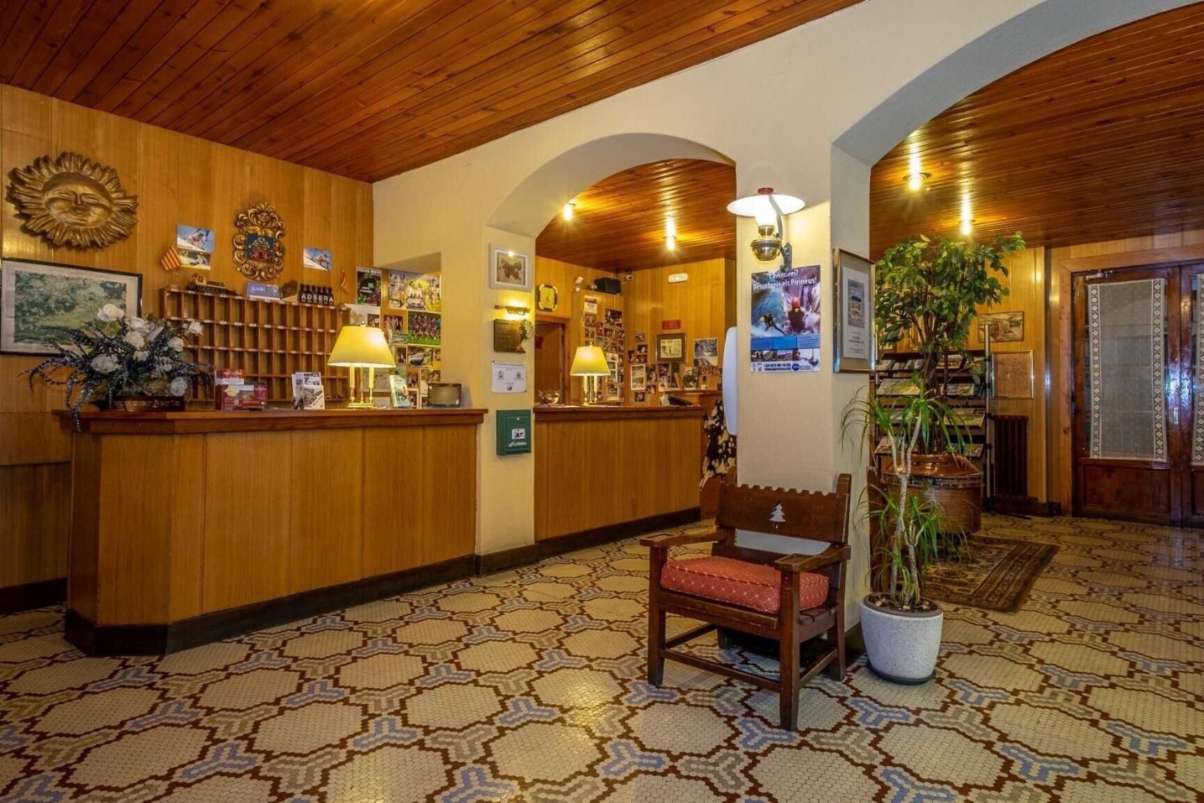 Vista Lobby Hotel Adsera