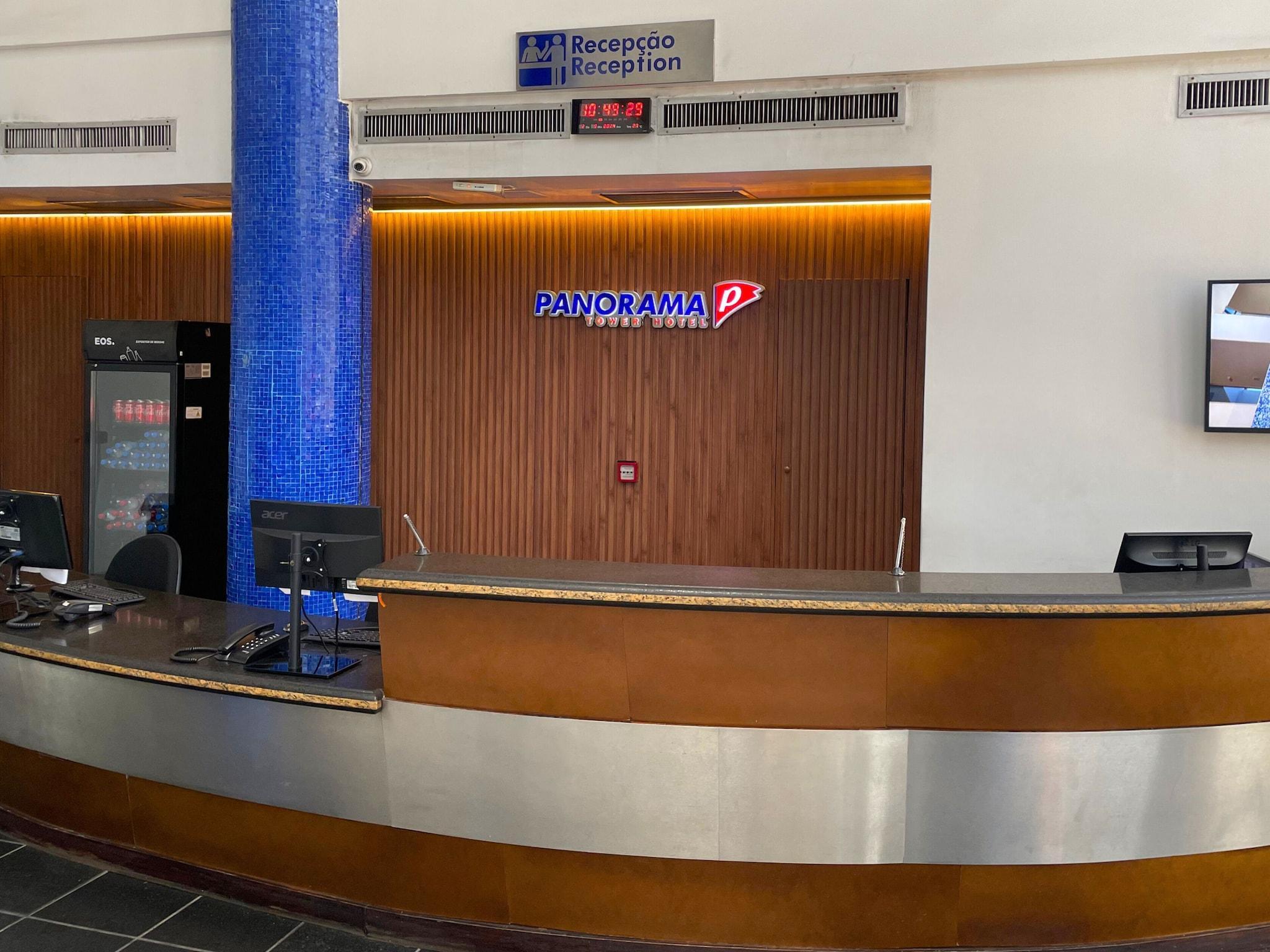 Vista Lobby Panorama Tower Hotel