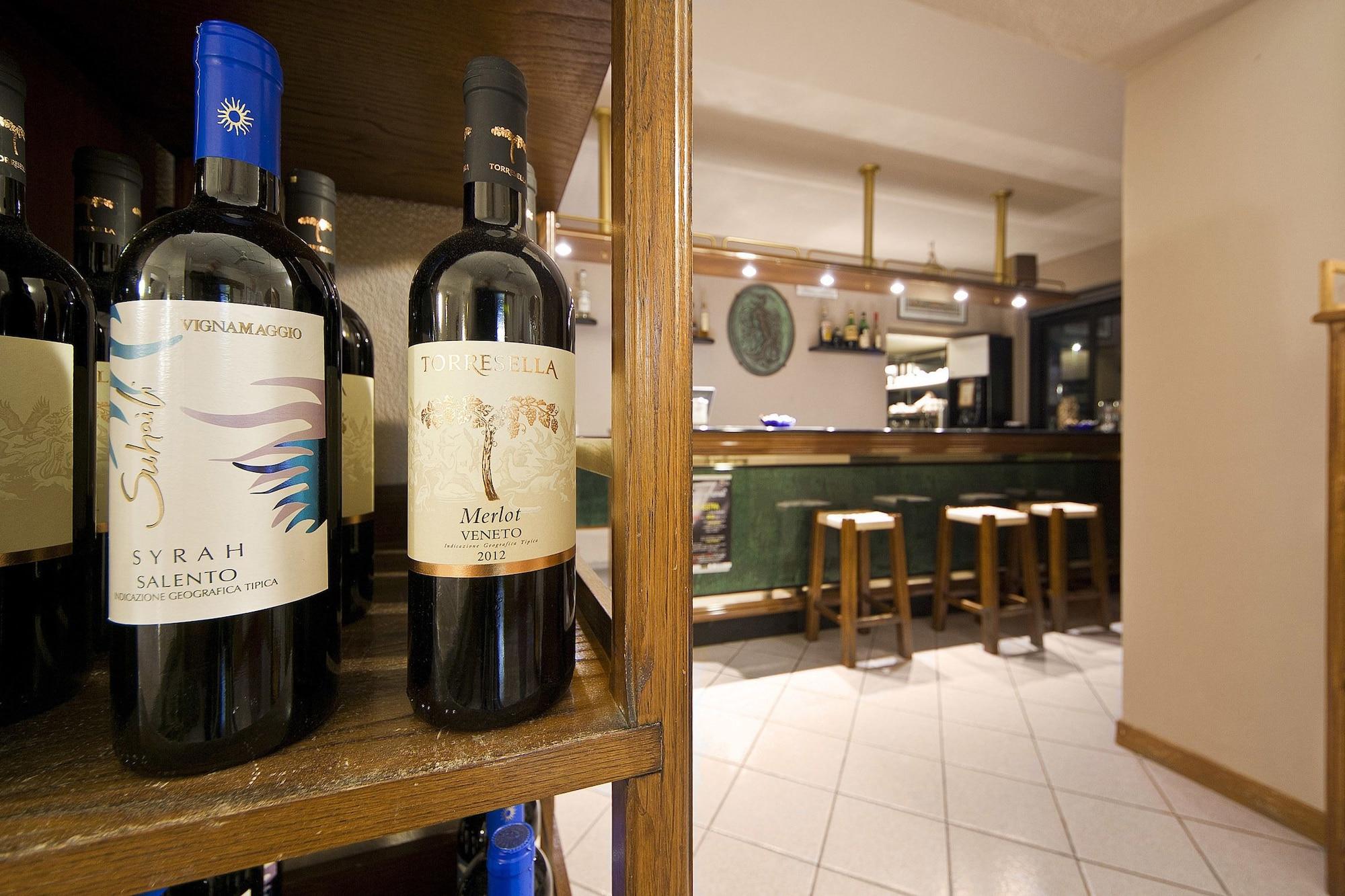 Bar/Salón Hotel Italia Ristorante Pizzeria