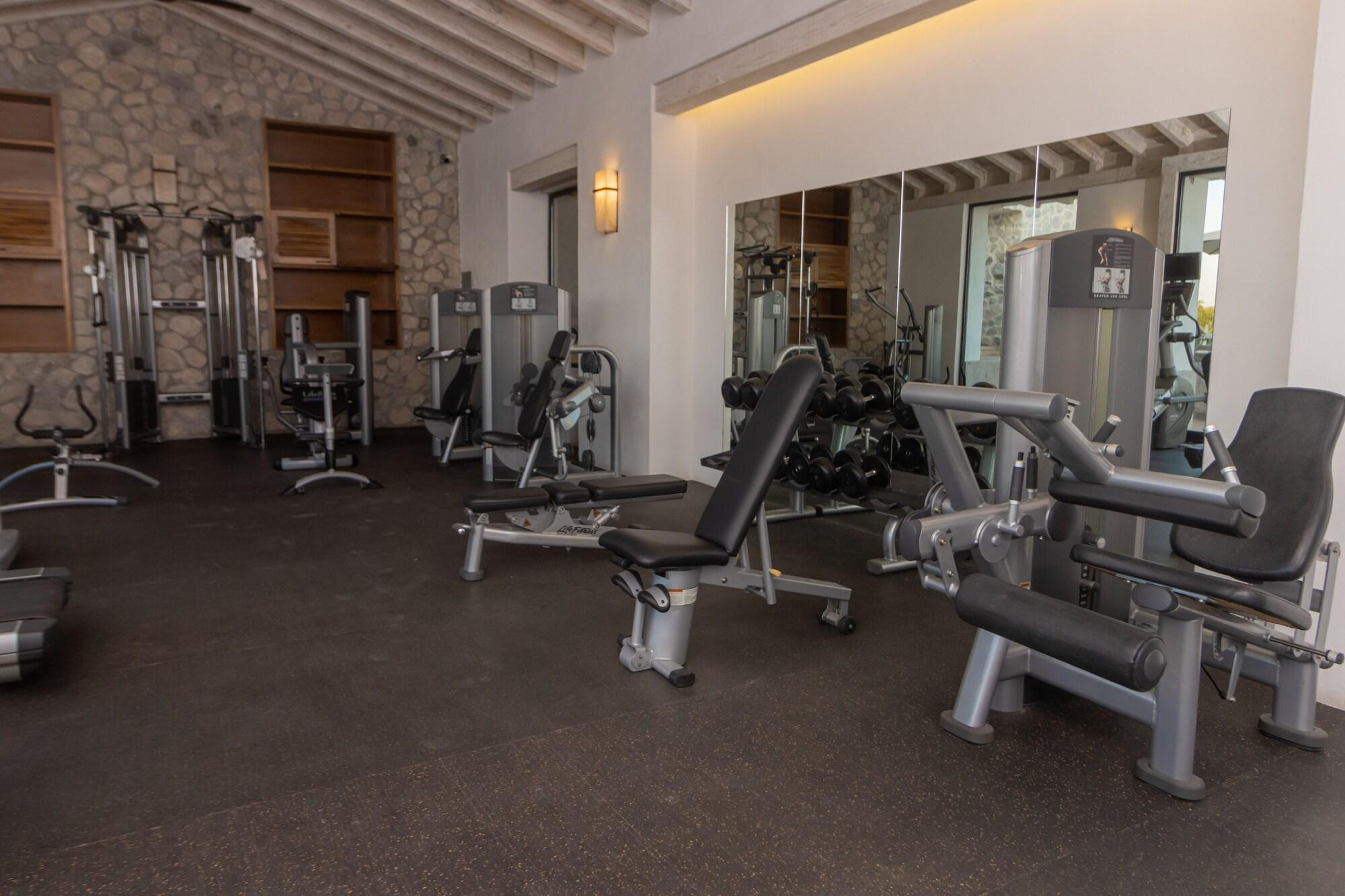 Gimnasio Hotel Vinícola Parvada by Lumina