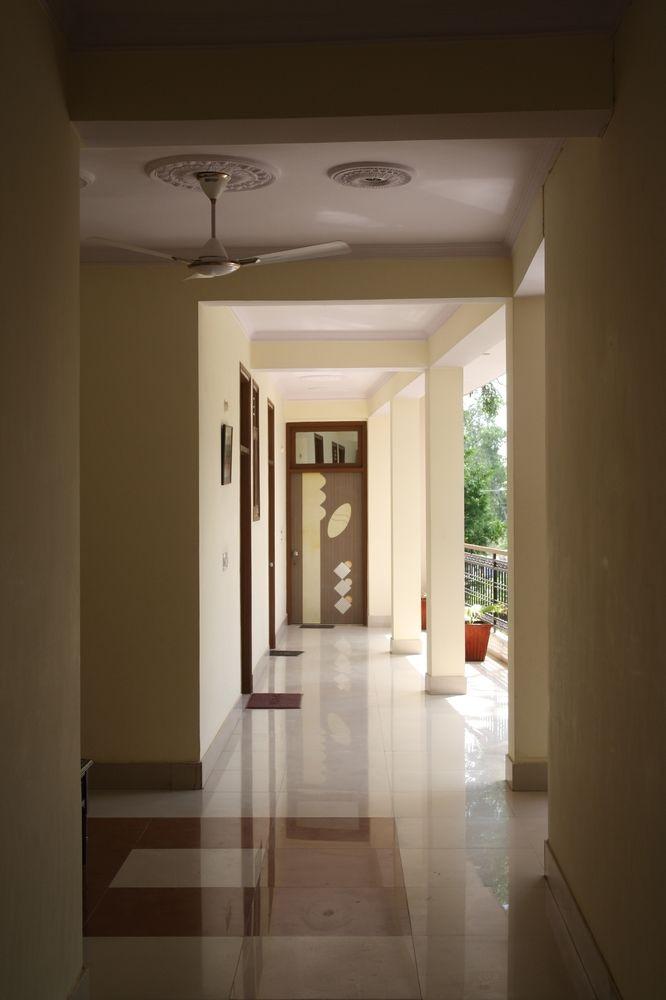 Vista Lobby Hotel Inderlok