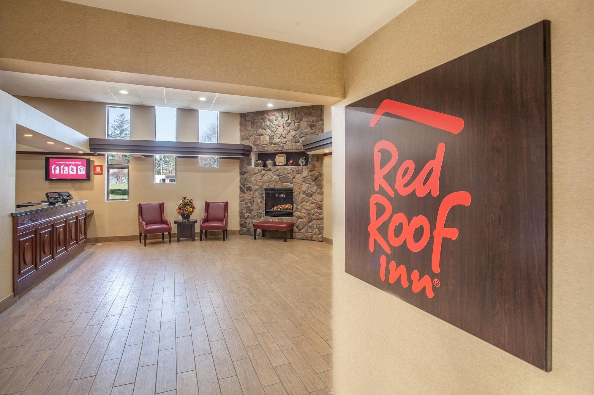 Vista Lobby Red Roof Inn Ann Arbor - U of Michigan South