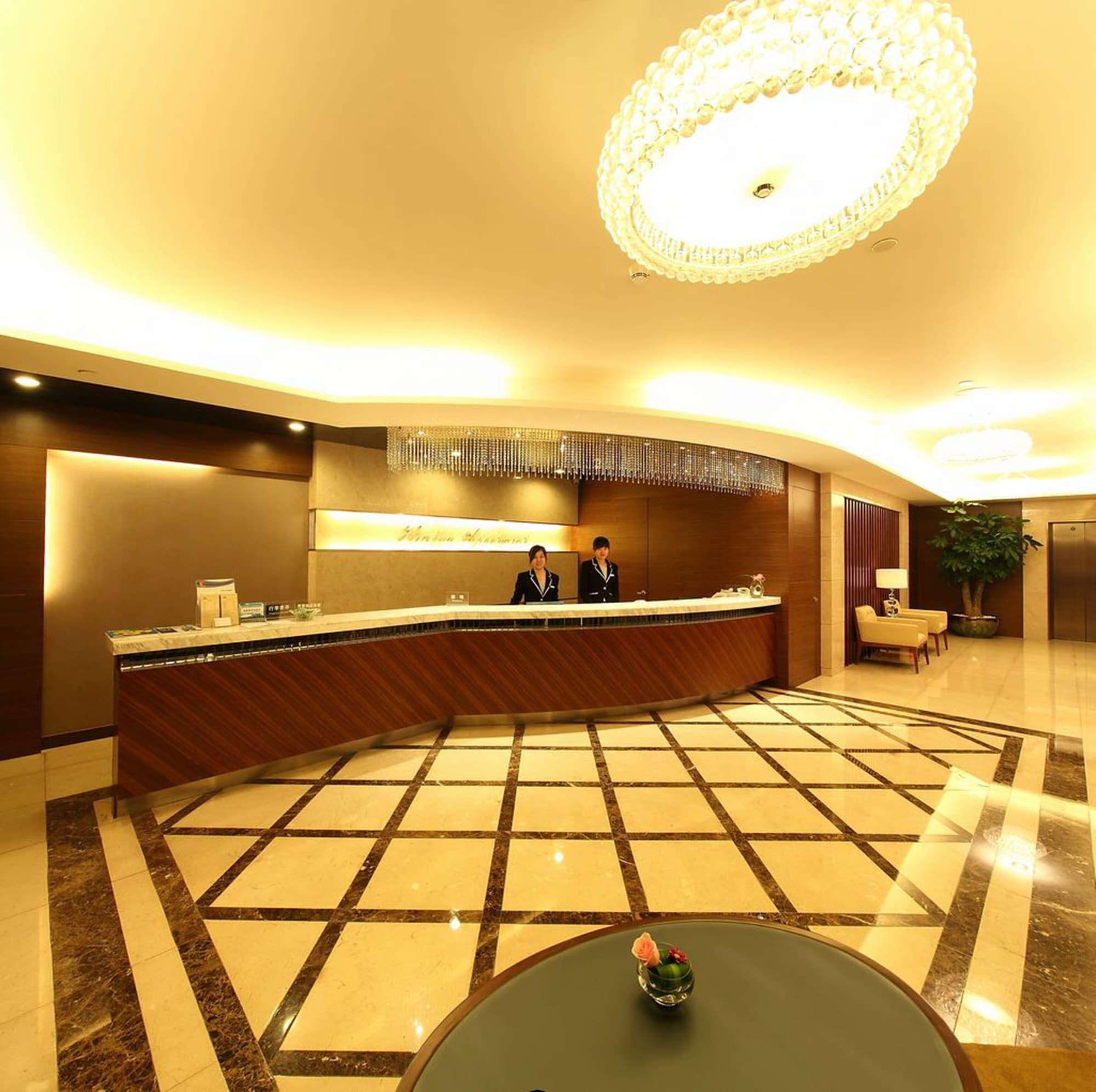 Vista Lobby Honlux Apartment