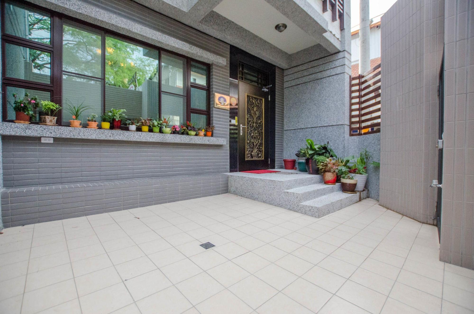 Vista Exterior Heyi Homestay