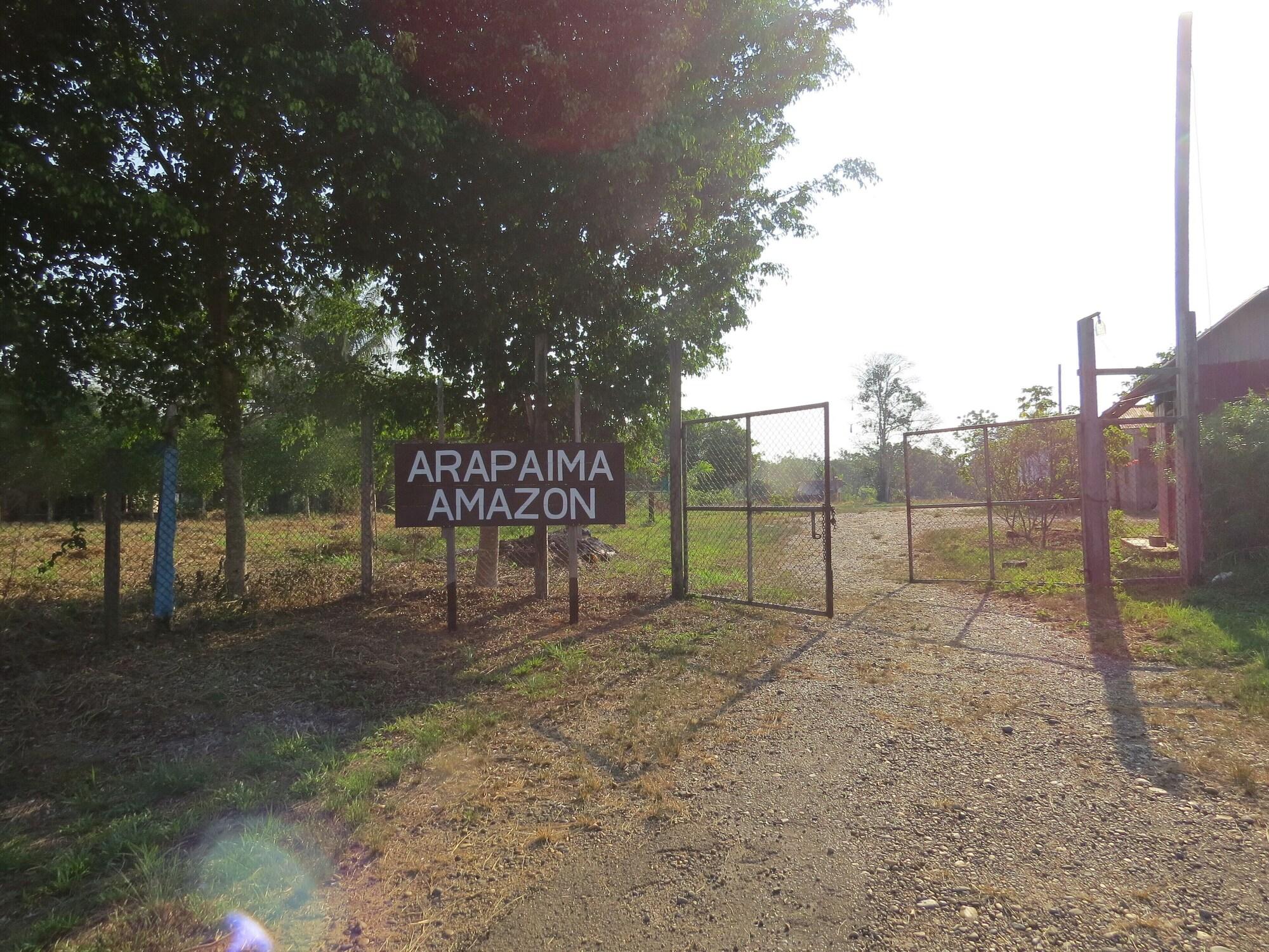Varios Yacumama Tambopata Ecolodge