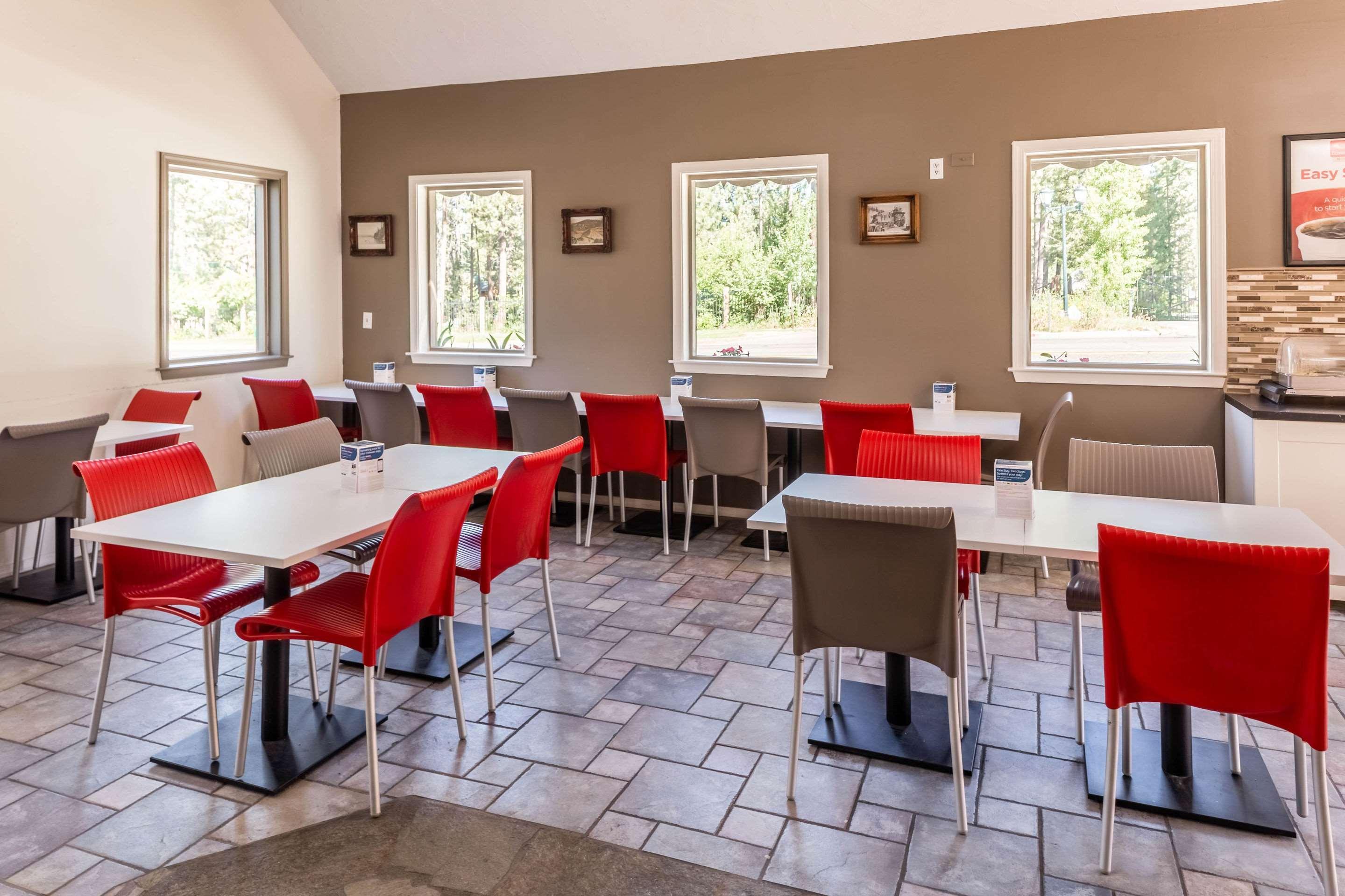 Restaurant Econo Lodge Inn & Suites Heavenly Village Area