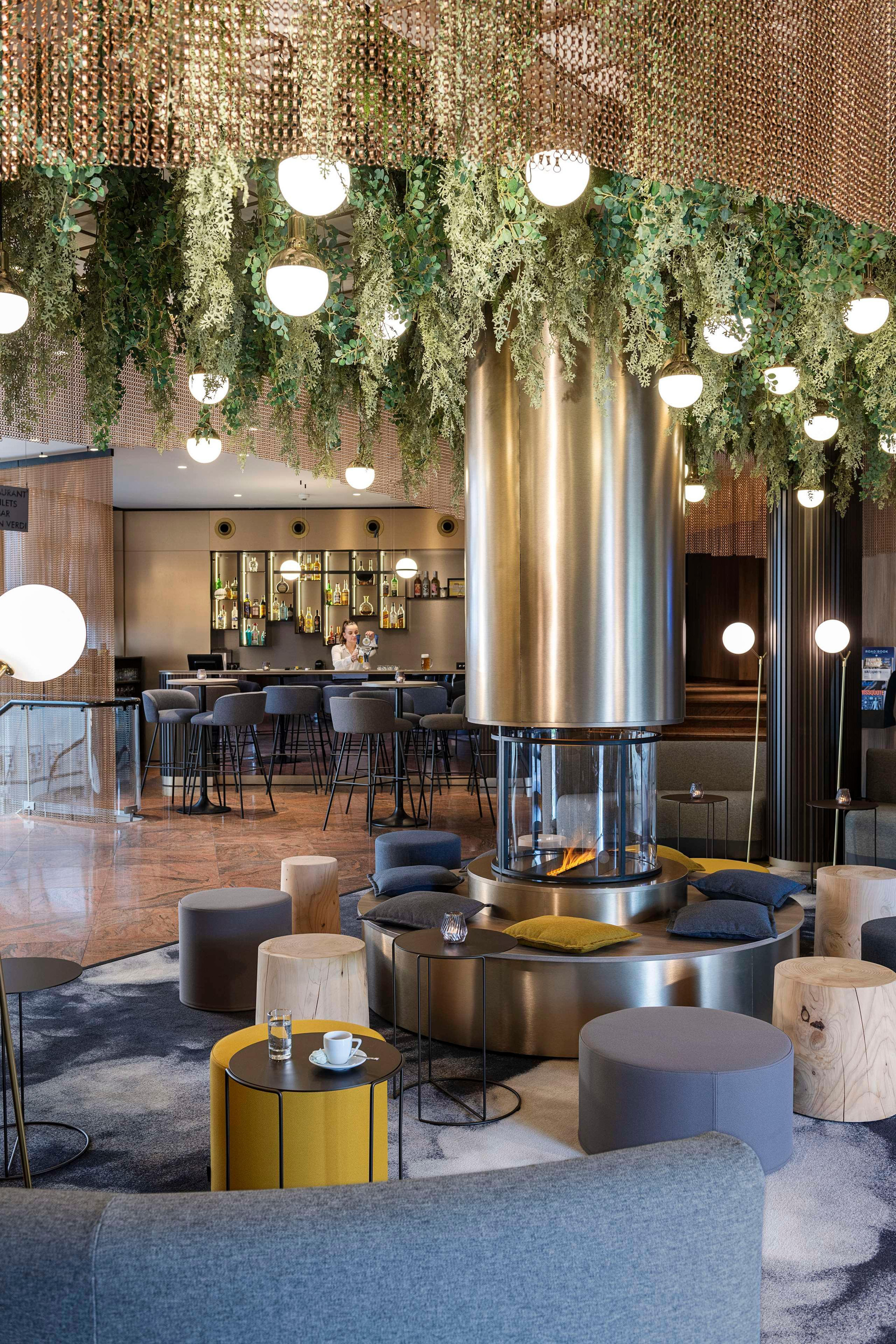 Vista Lobby NH Geneva Airport