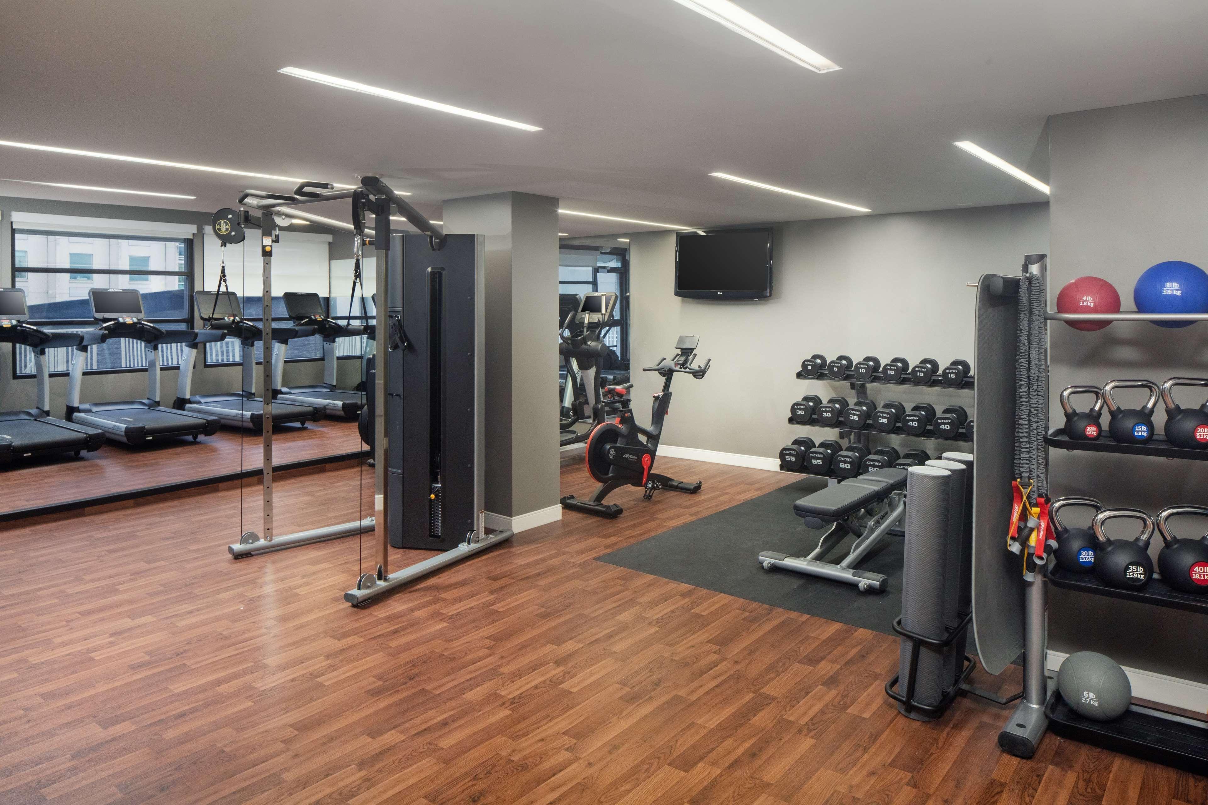 Gimnasio Doubletree by Hilton Washington DC Silver Spring