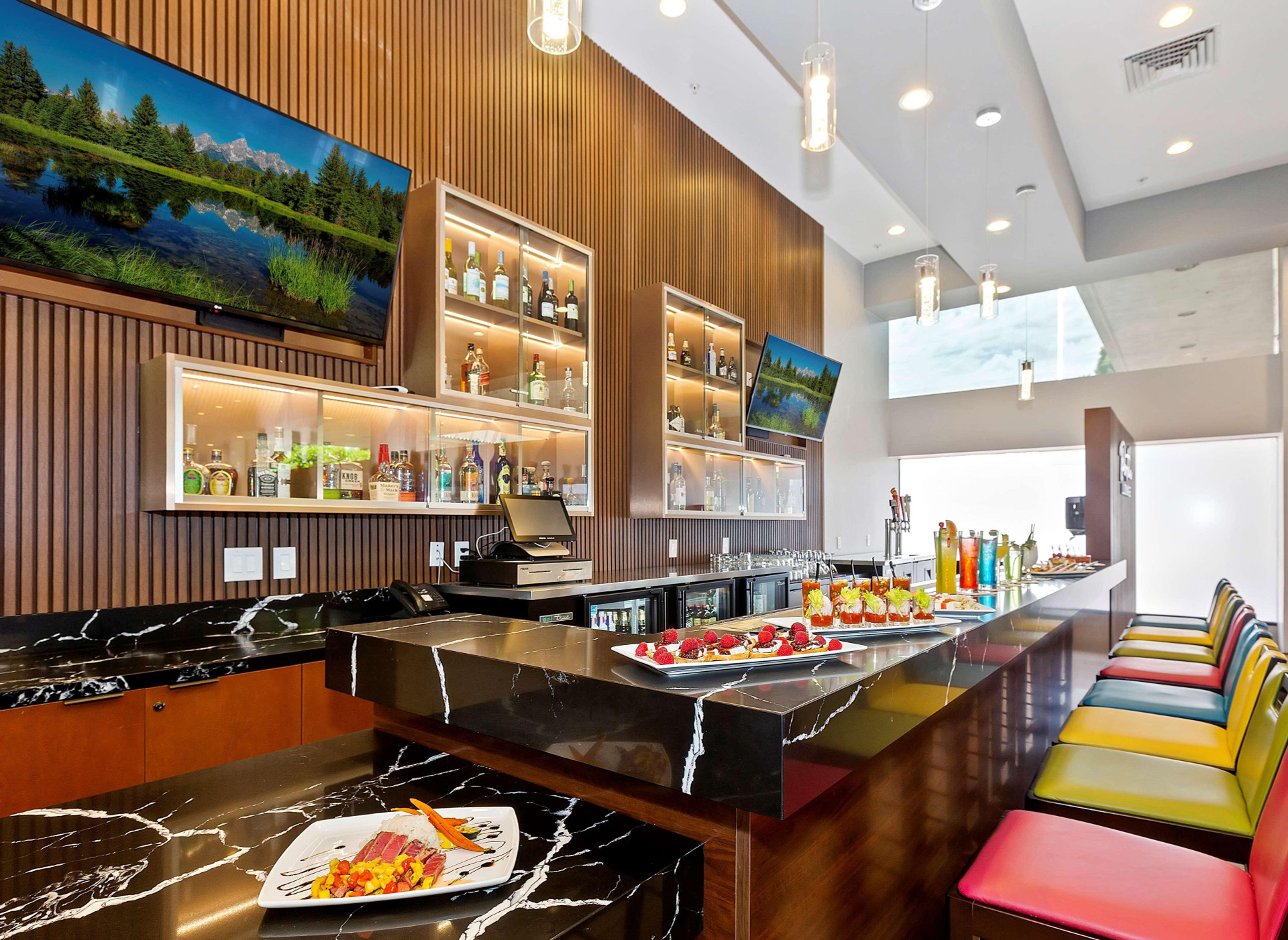 Vista Exterior Doubletree by Hilton Whittier Los Angeles