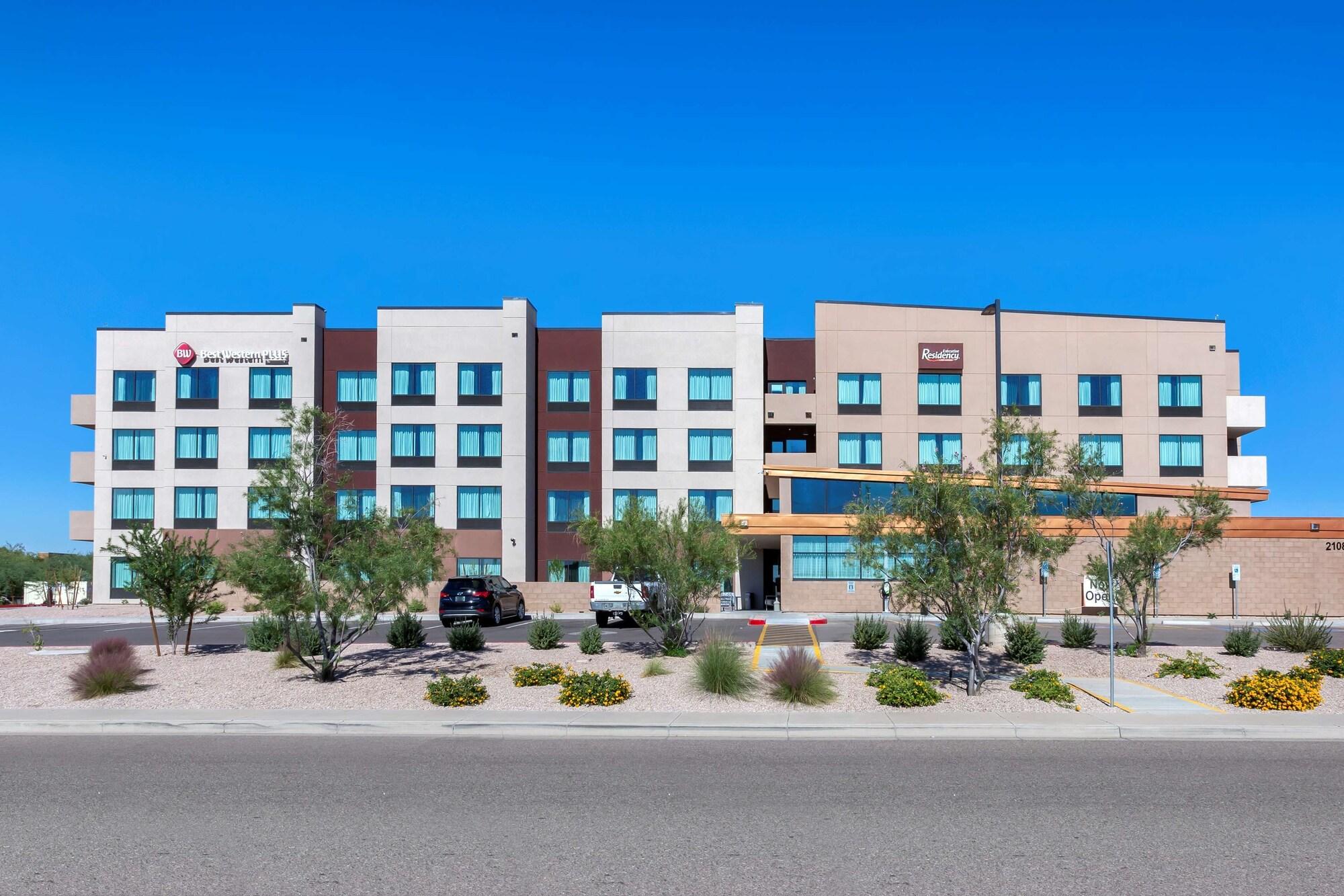 Vista Exterior Best Western Plus Executive Residency Phoenix North Happy Valley