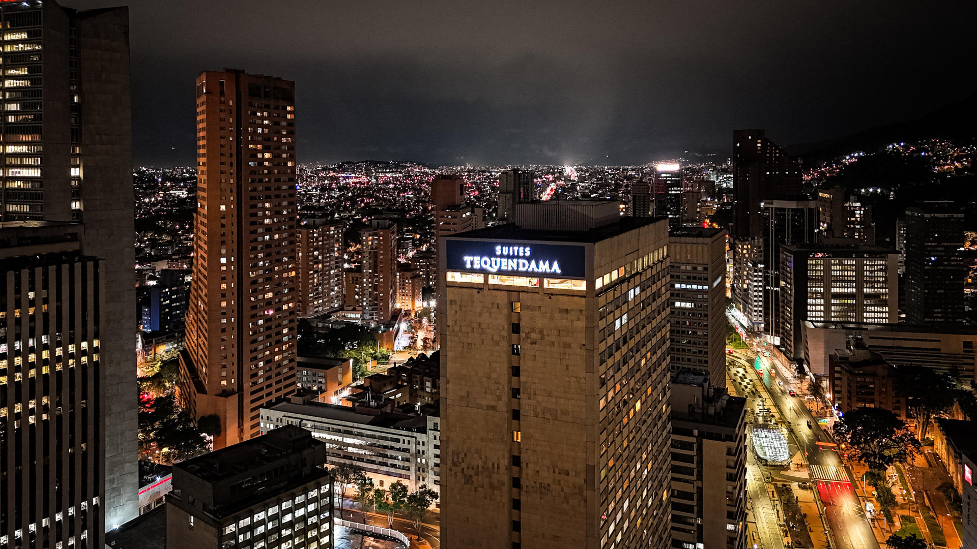 Vista Exterior Tequendama Suites Bogotá