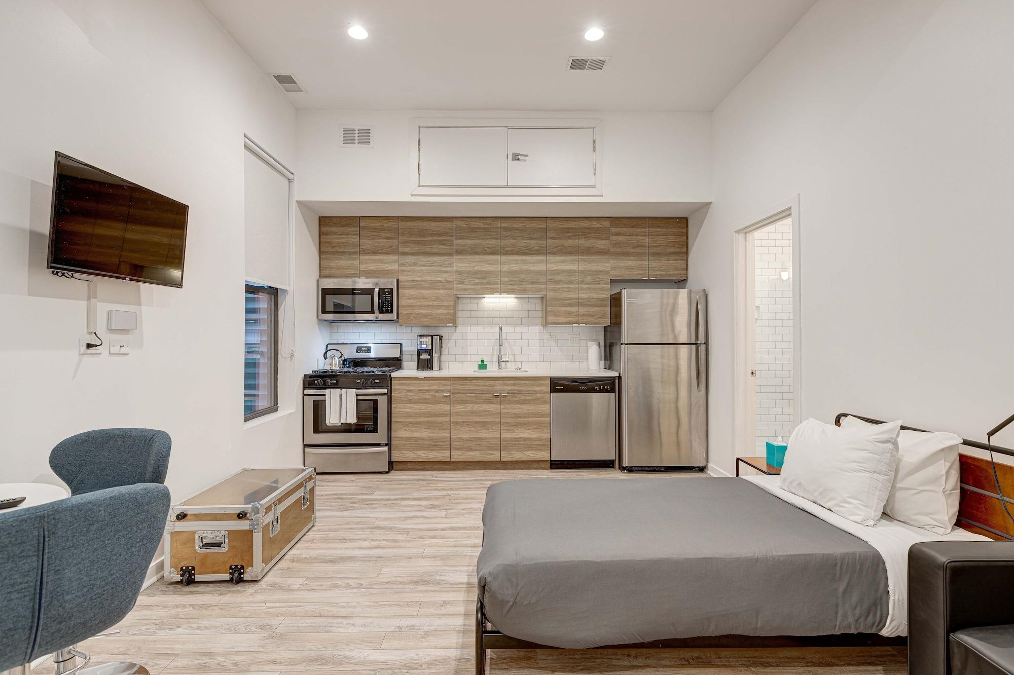 Varios Cabin 105 by 747 Lofts