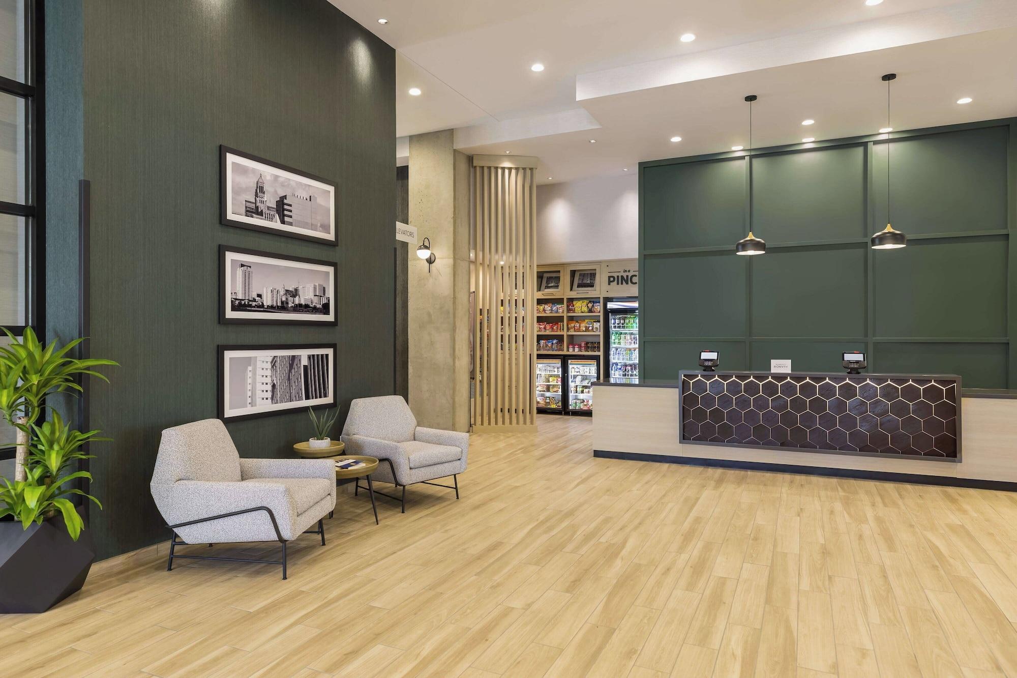 Vista Lobby TownePlace Suites by Marriott Rochester Mayo Clinic Area