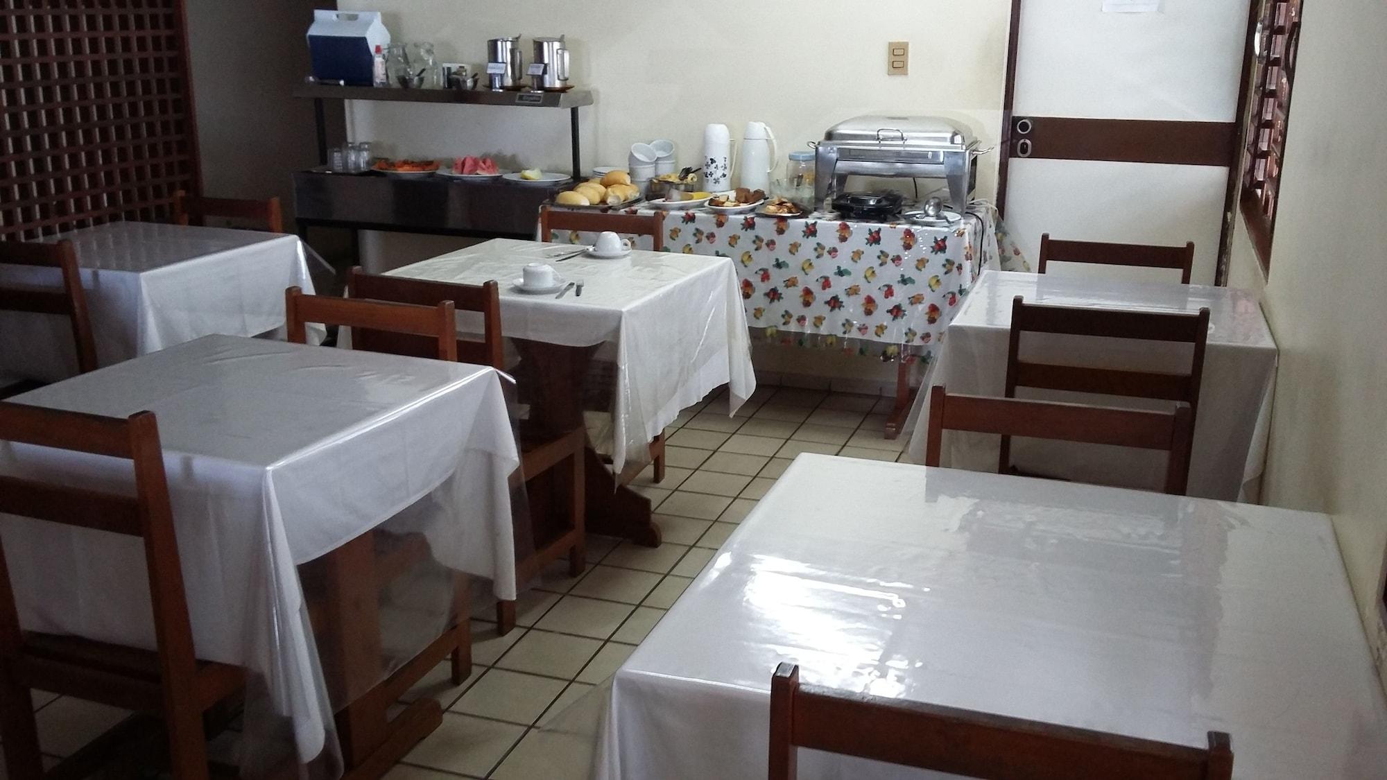 Restaurant Escuna Praia Hotel