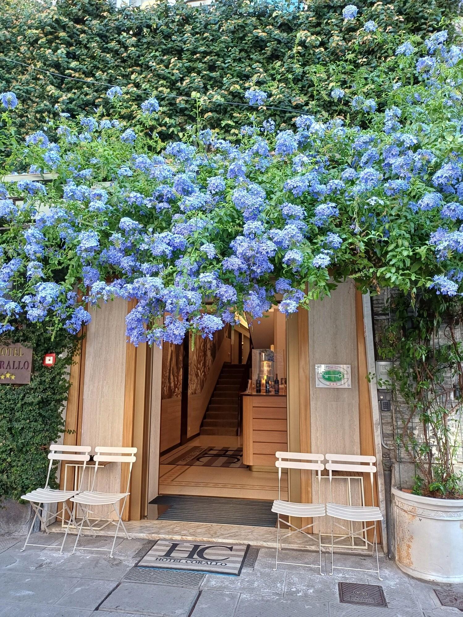 Vista Exterior Hotel Corallo