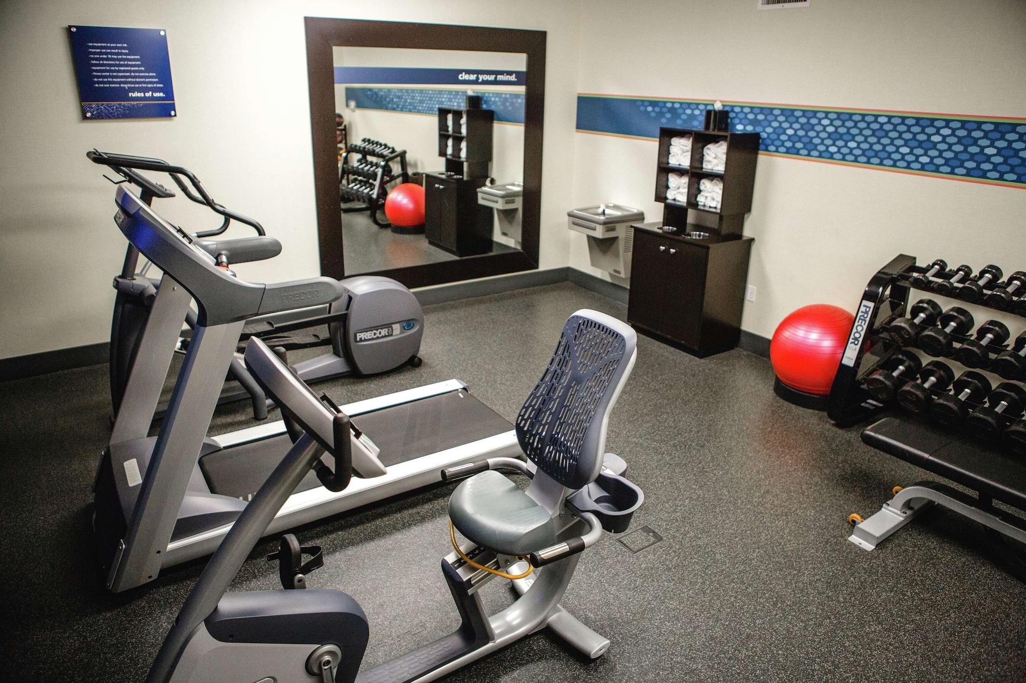 Gimnasio Hampton Inn Mitchell