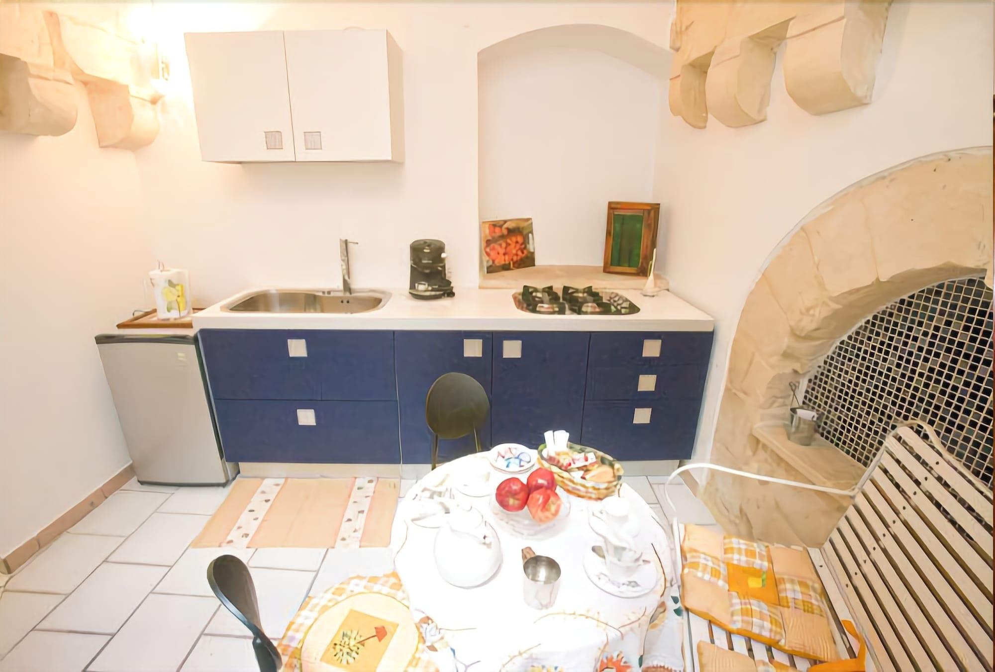 Equipamiento de Habitación Corte dei Memoli