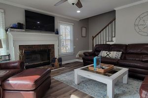 Alquiler Vacacional - Beautiful Lake Front House in Quiet Cove,  Renovated & Convenient to Boat Ramp!!