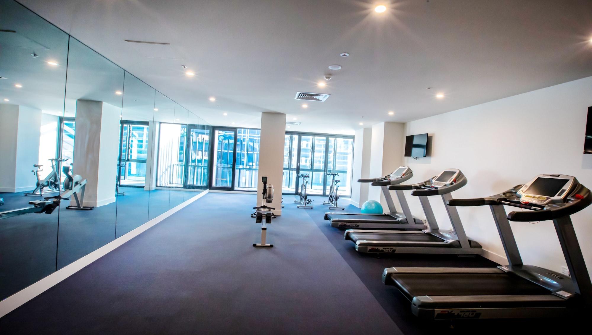 Gimnasio Spencer Street Apartments