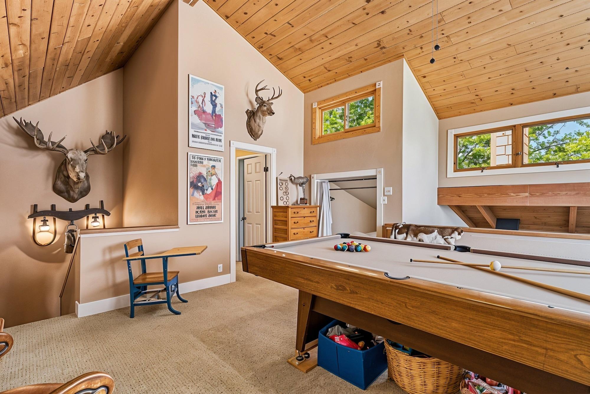 Instalaciones Recreativas Marina Beach Lodge - Lakefront Home on Beach! by Yosemite Region Resorts