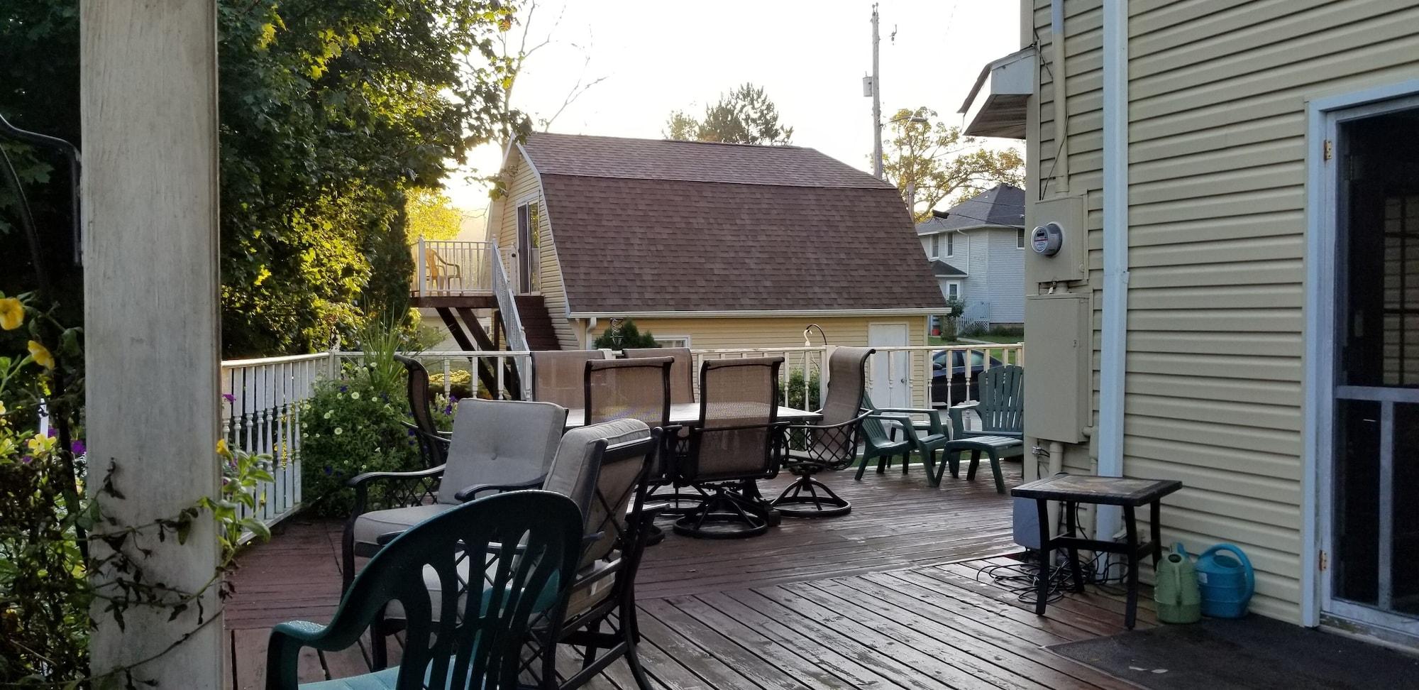 Vista Exterior Trickling Waters Retreat
