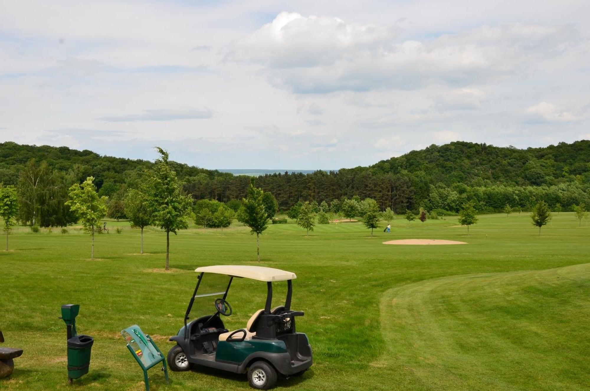 Campo de Golf Hotel Harßhof
