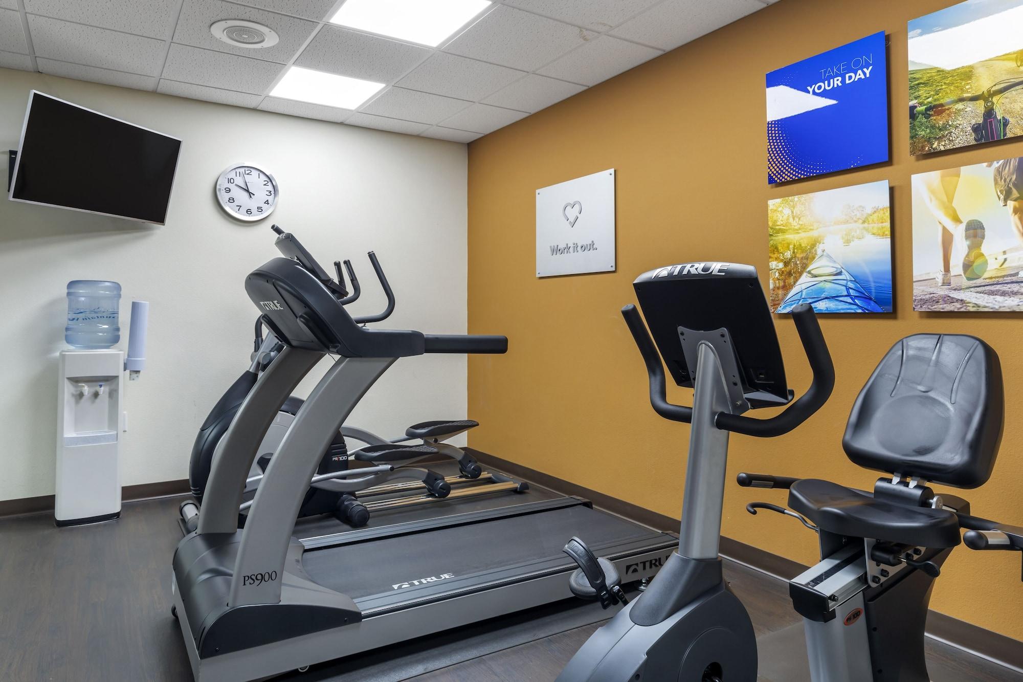 Gimnasio Comfort Suites Marshall
