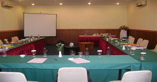 Sala de Reuniones Hotel Nikki