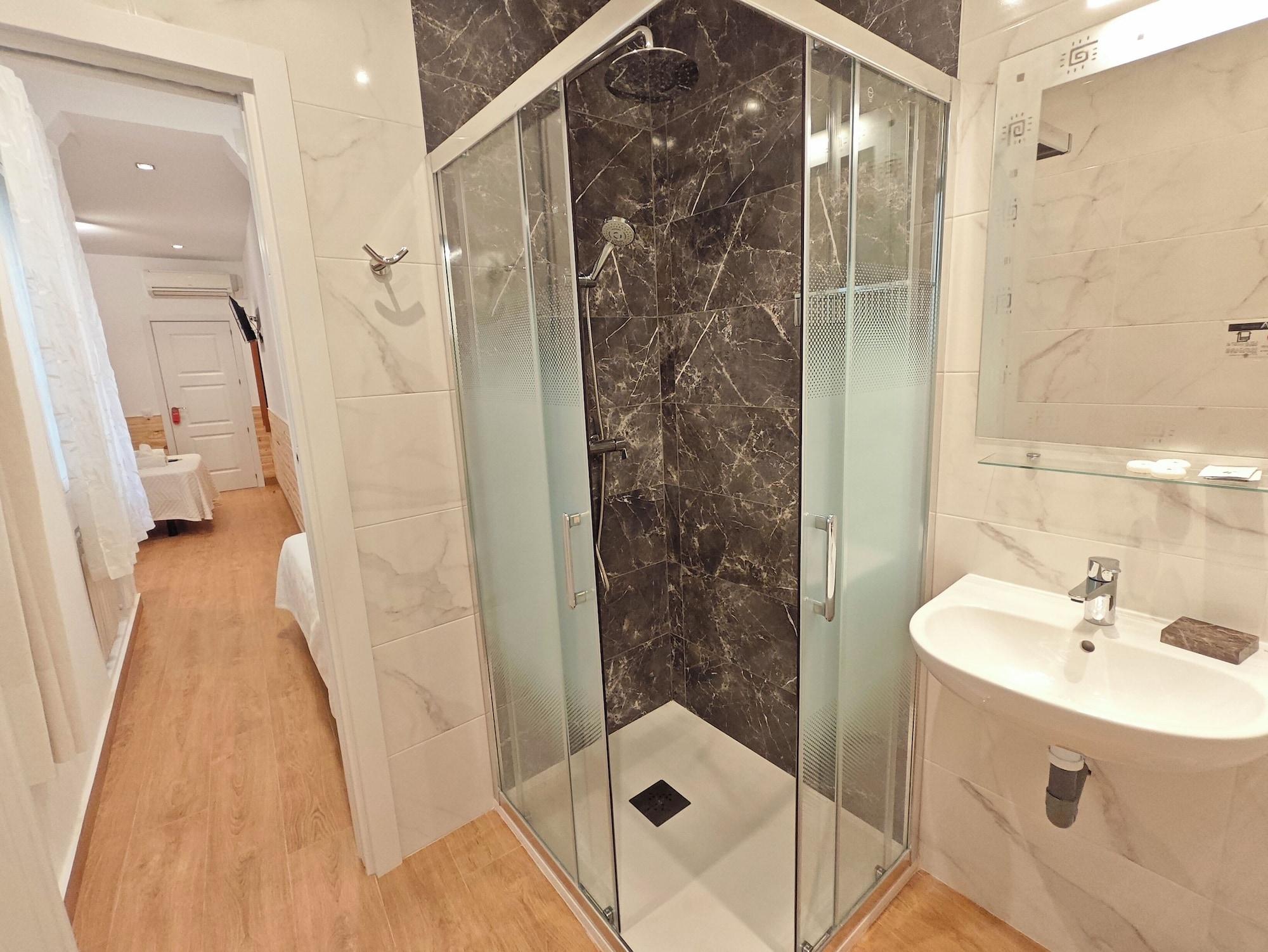 Equipamiento de Habitación Hostal Aliste