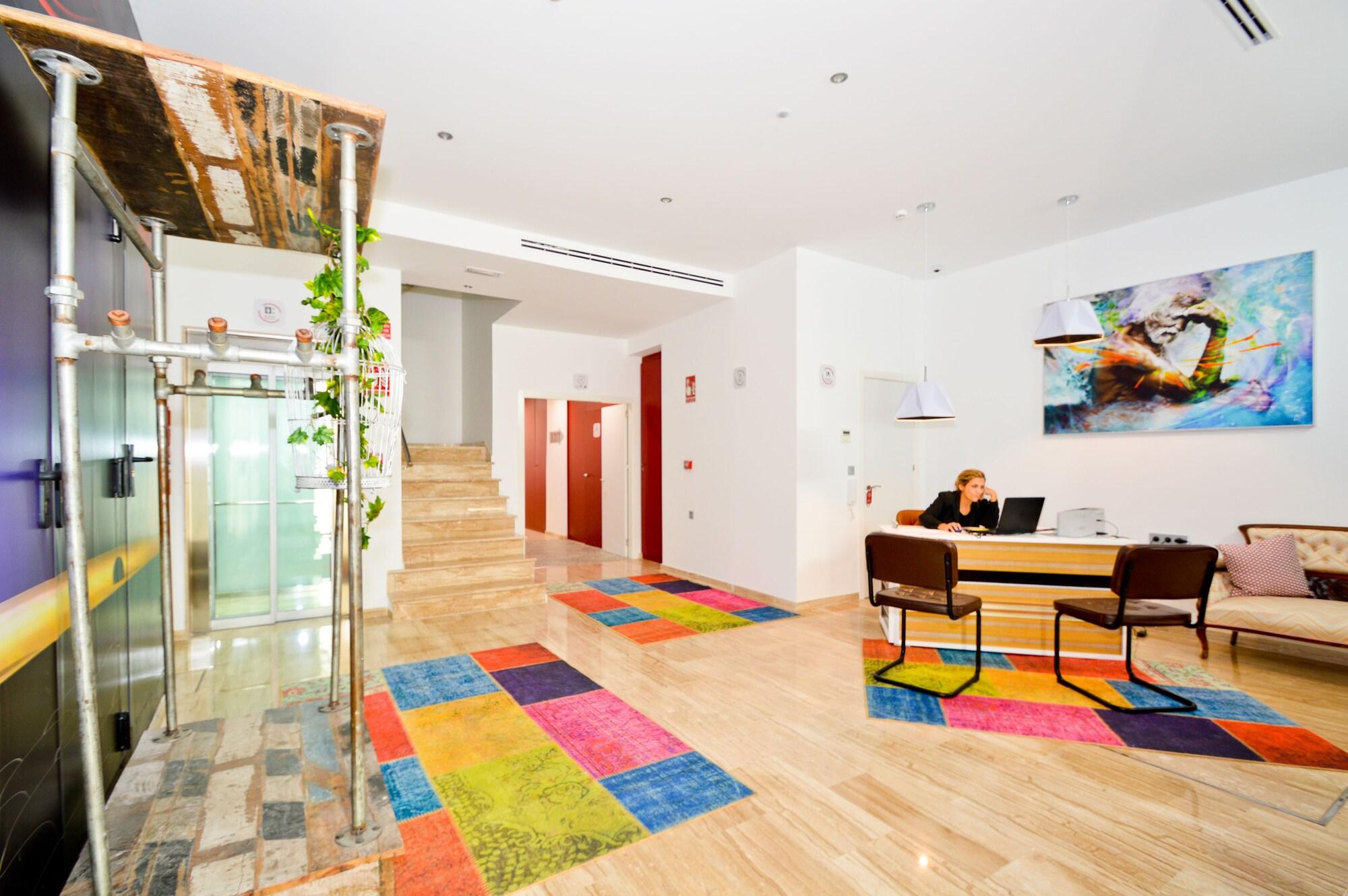 Vista Lobby The Zentral Arenal Suites