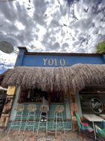 Alojamiento - YOLO HOSTEL MEDELLIN