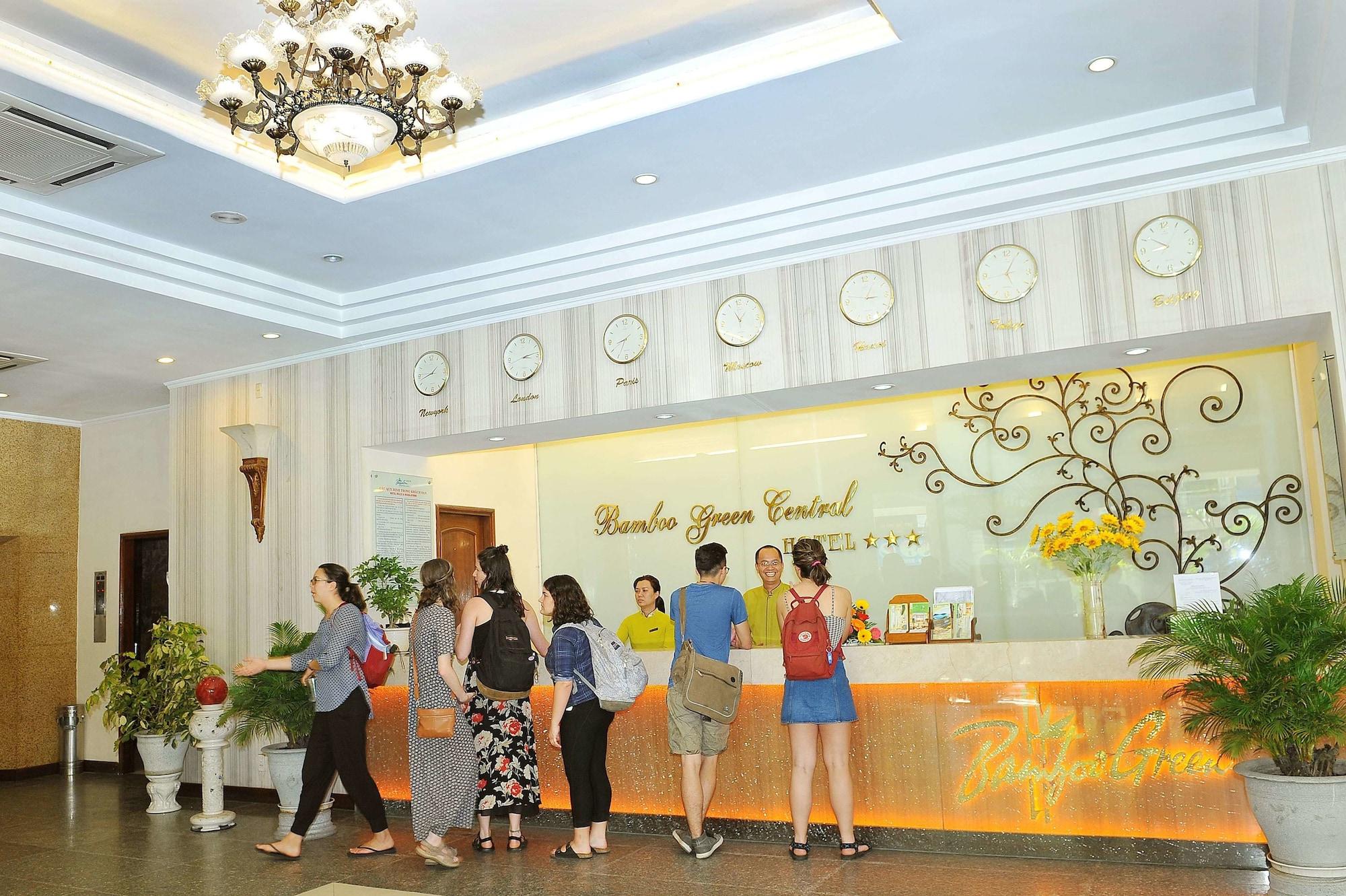 Vista Lobby Bamboo Green Central Hotel