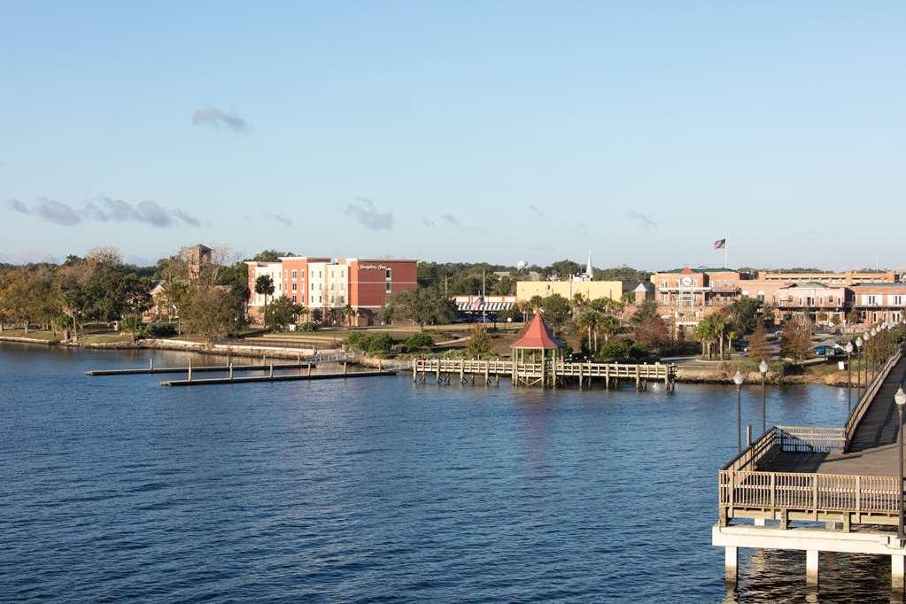Vista Exterior Hampton Inn Palatka