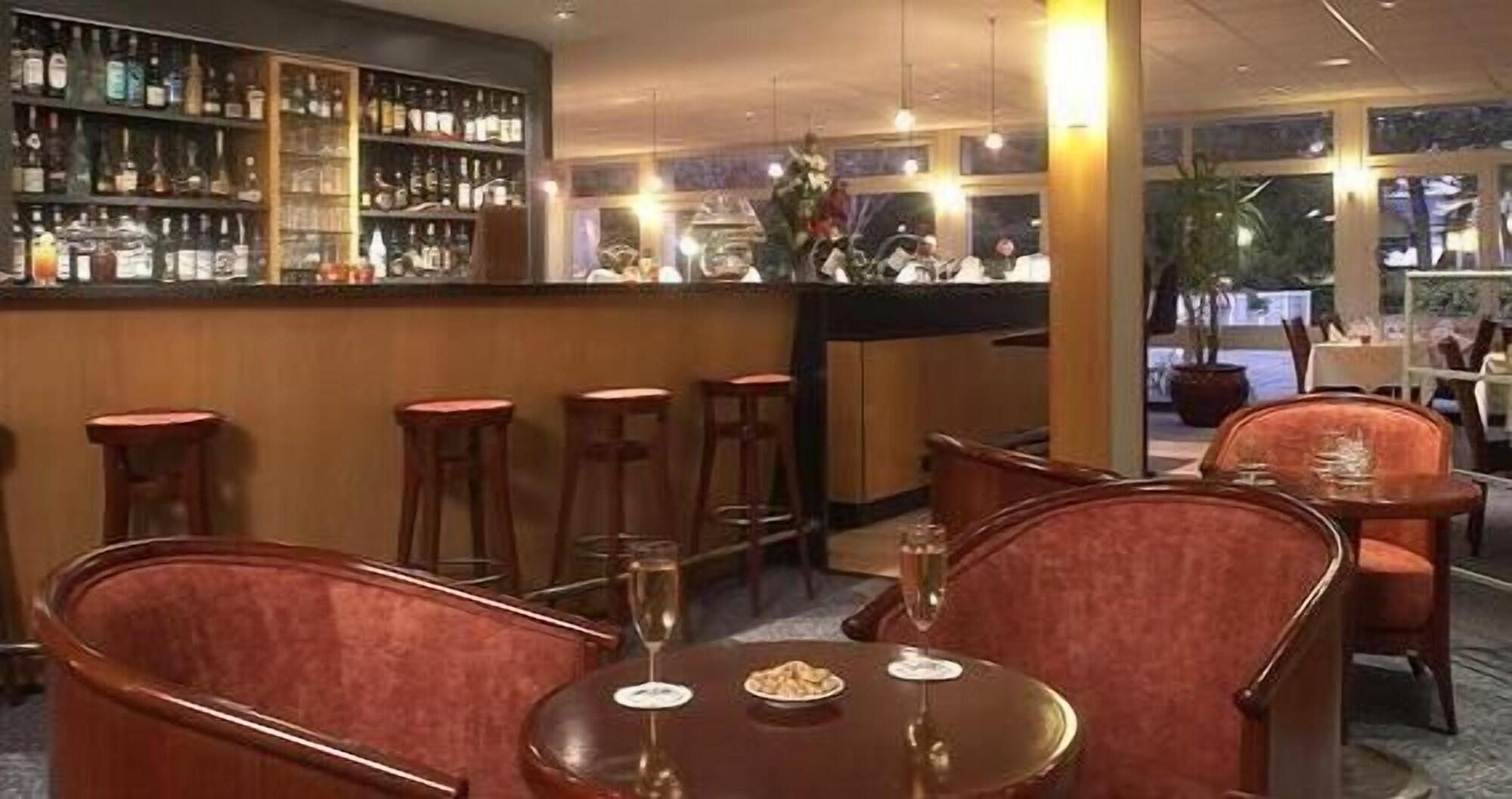 Bar/Salón Escale Oceania Rennes Cap Malo