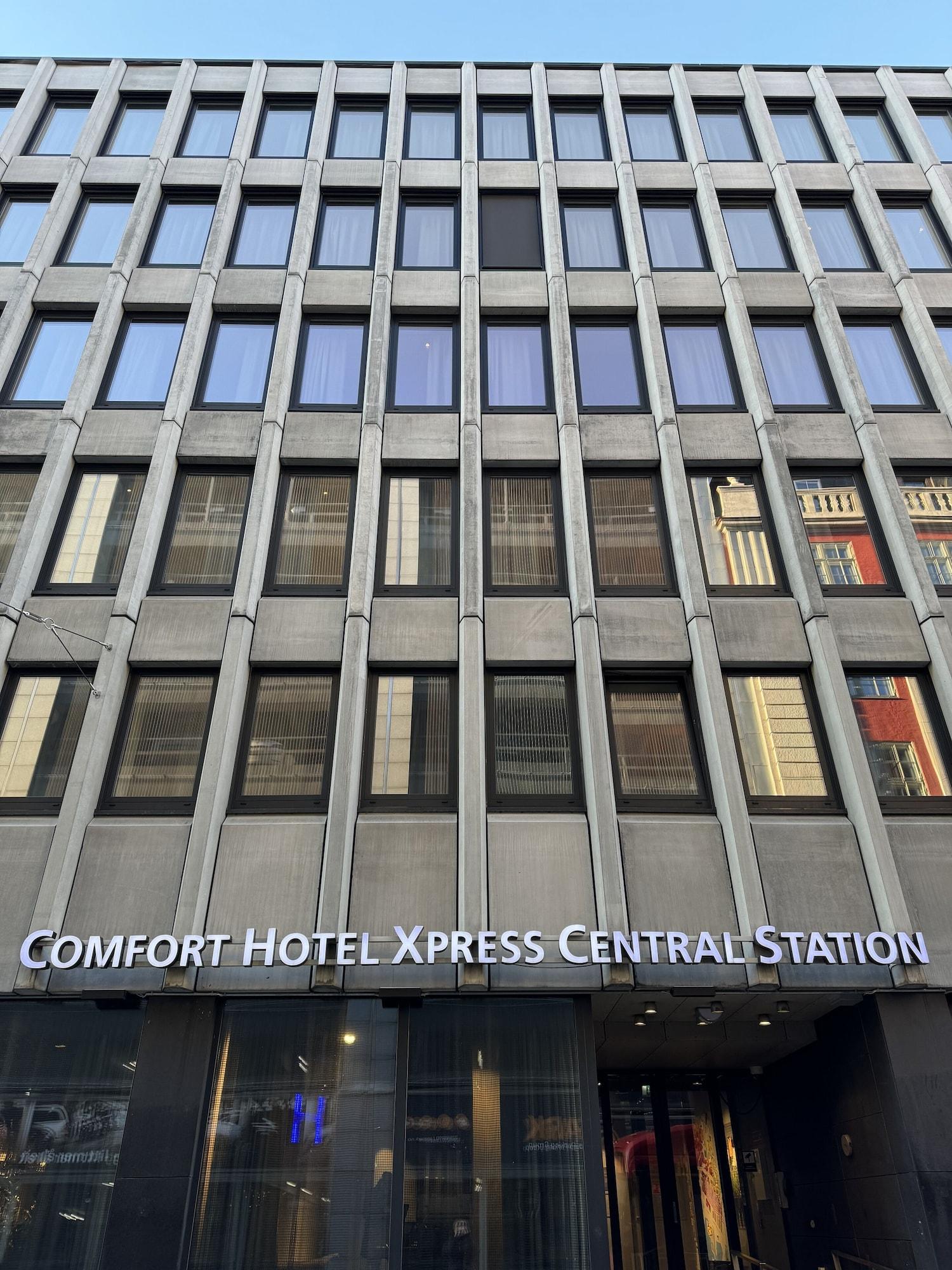 Varios Comfort Hotel Xpress Central Station