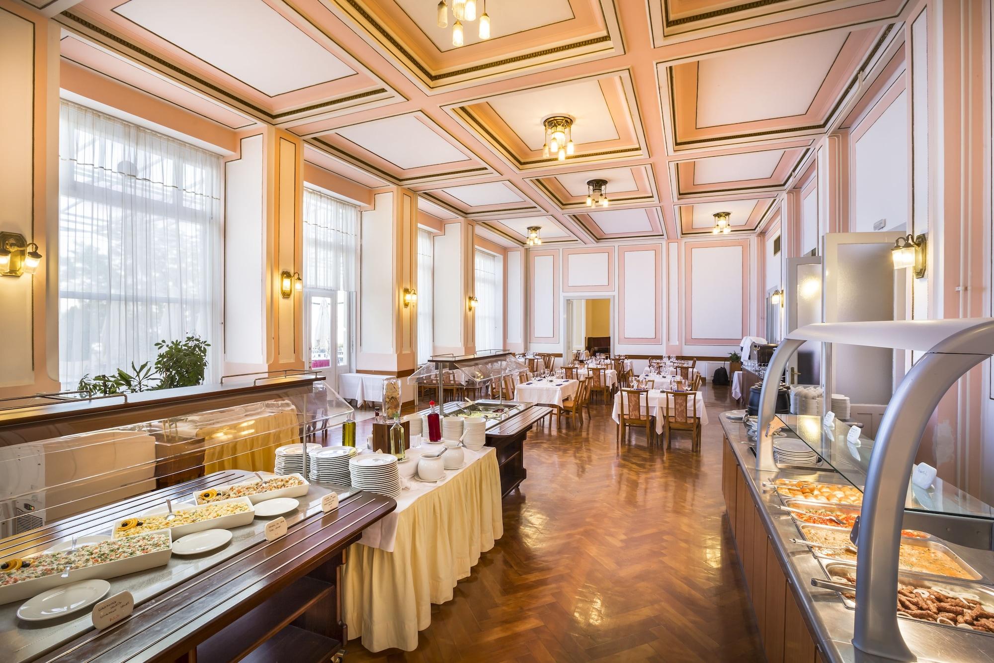 Restaurant Apartments Belvedere - Liburnia