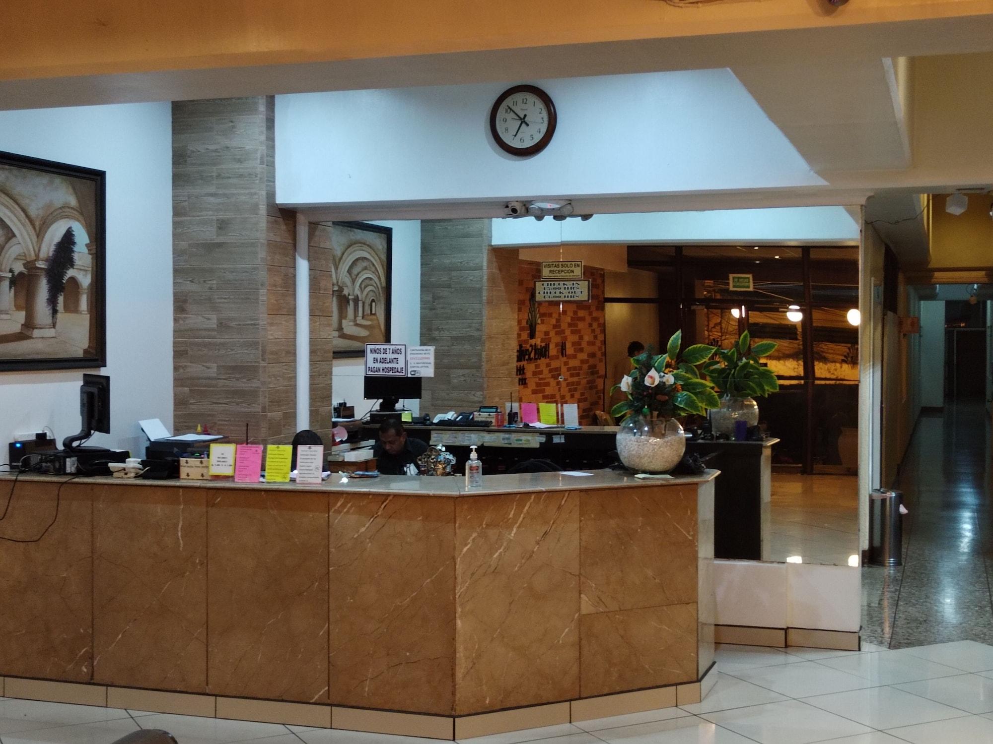 Vista Lobby Hotel Sevilla