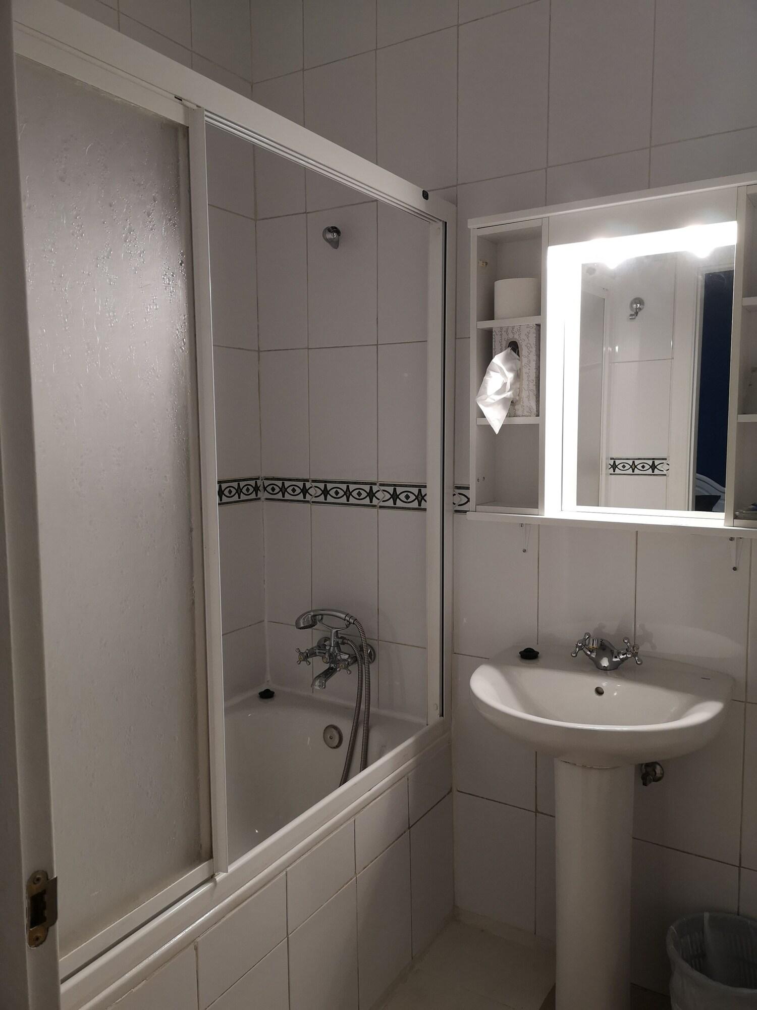 Equipamiento de Habitación Hostal San Martín